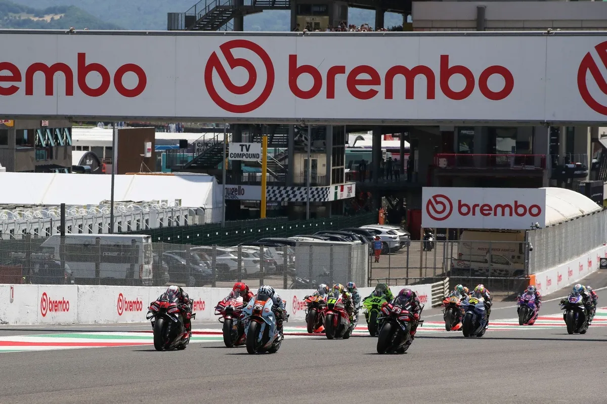 Bezzecchi Pole Position, Aprilia Dominasi Baris Depan di Mugello