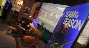 EA Sports Sukses Gelar Kampanye TOTS FC Mobile di Bandung