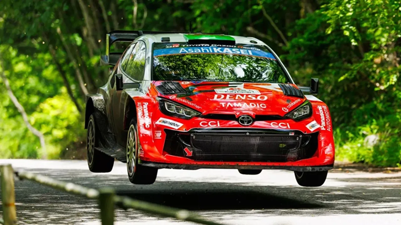 Elfyn Evans Memperlebar Keunggulan Atas Sebastien Ogier