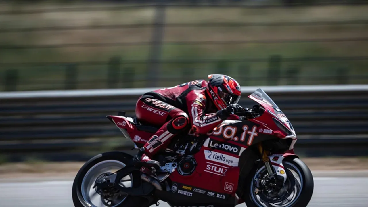 Hasil Superpole WSBK Aragon: Bulega Perpanjang Rekor Pole