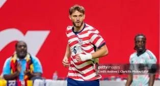 Lyon Blokir Upaya Leeds United Datangkan Tanner Tessmann
