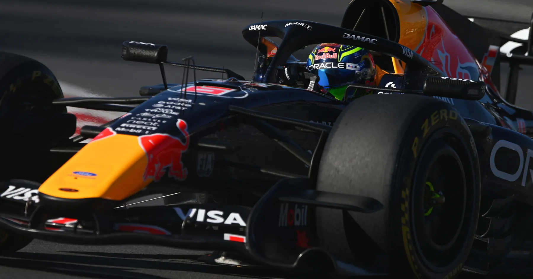 Red Bull Minta Solusi Tuntas untuk Debat Mesin F1 - sumber: (racingnews365)