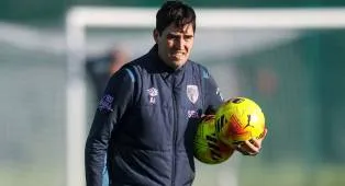 Tolak Tawaran AC Milan, Andoni Iraola Juga Tidak Gabung Crystal Palace