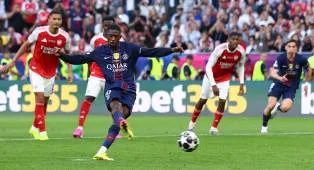Dembele Gunakan Kaki Lemah untuk Penalti Arsenal, Ini Alasannya