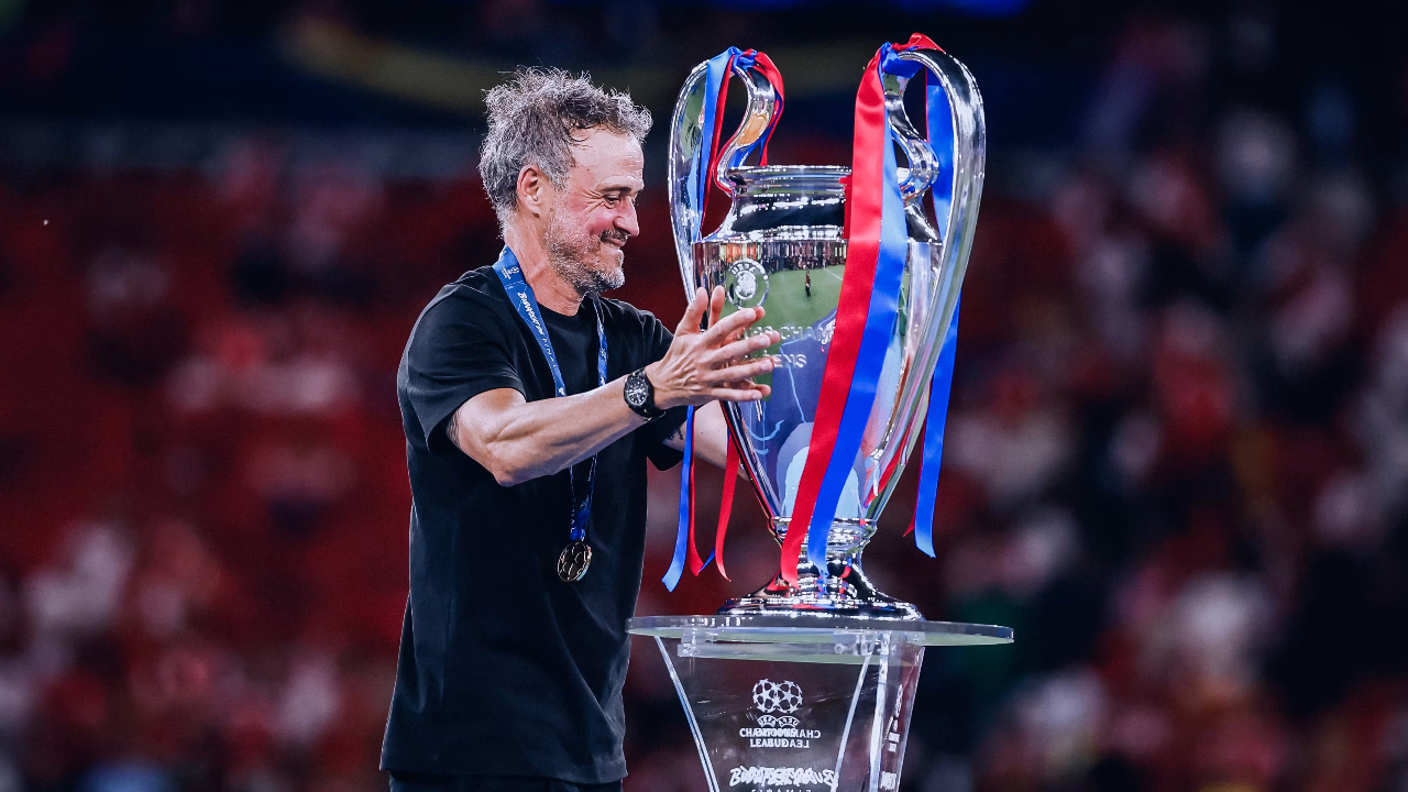 Luis Enrique Jadi Pelatih Kelima yang Juarai Tiga Gelar Liga Champions
