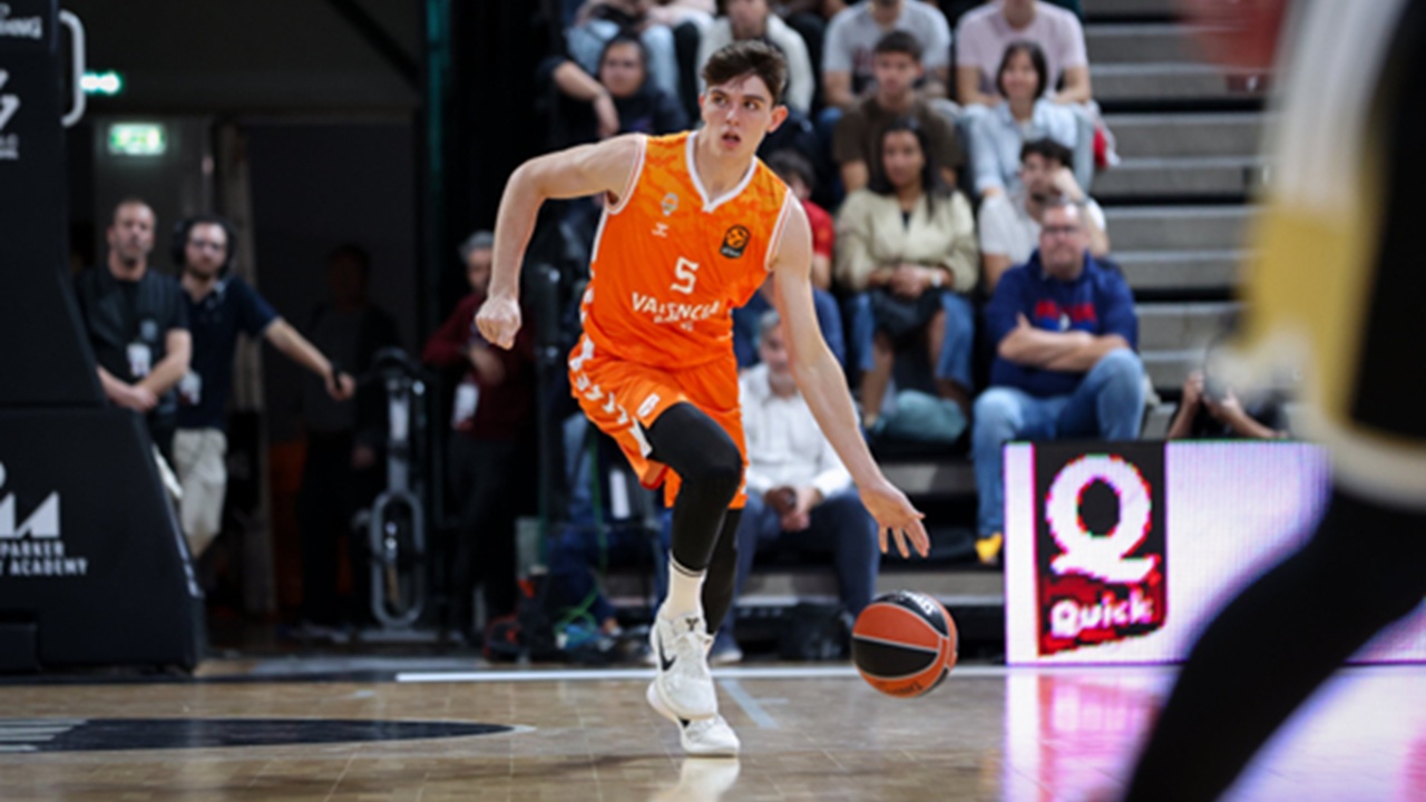 Sergio de Larrea Jadi Pebasket Muda Terbaik di Liga