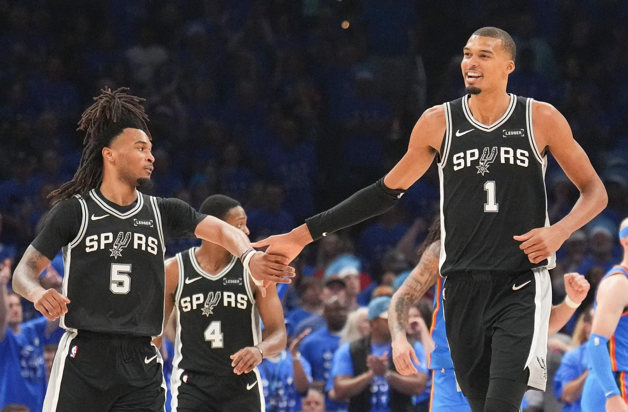 Spurs Kembali ke Final NBA, Tundukkan Thunder - sumber: (mainbasket)