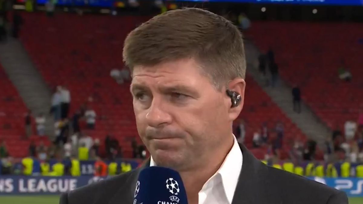 Steven Gerrard Kritik Keras Kegagalan Penalti Eberechi Eze