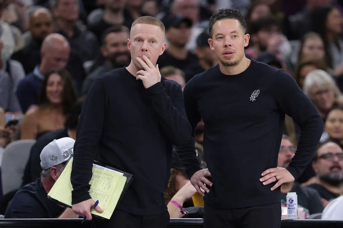 Sweeney Tinggalkan Spurs, Jadi Pelatih Baru Orlando Magic - sumber: (mainbasket)