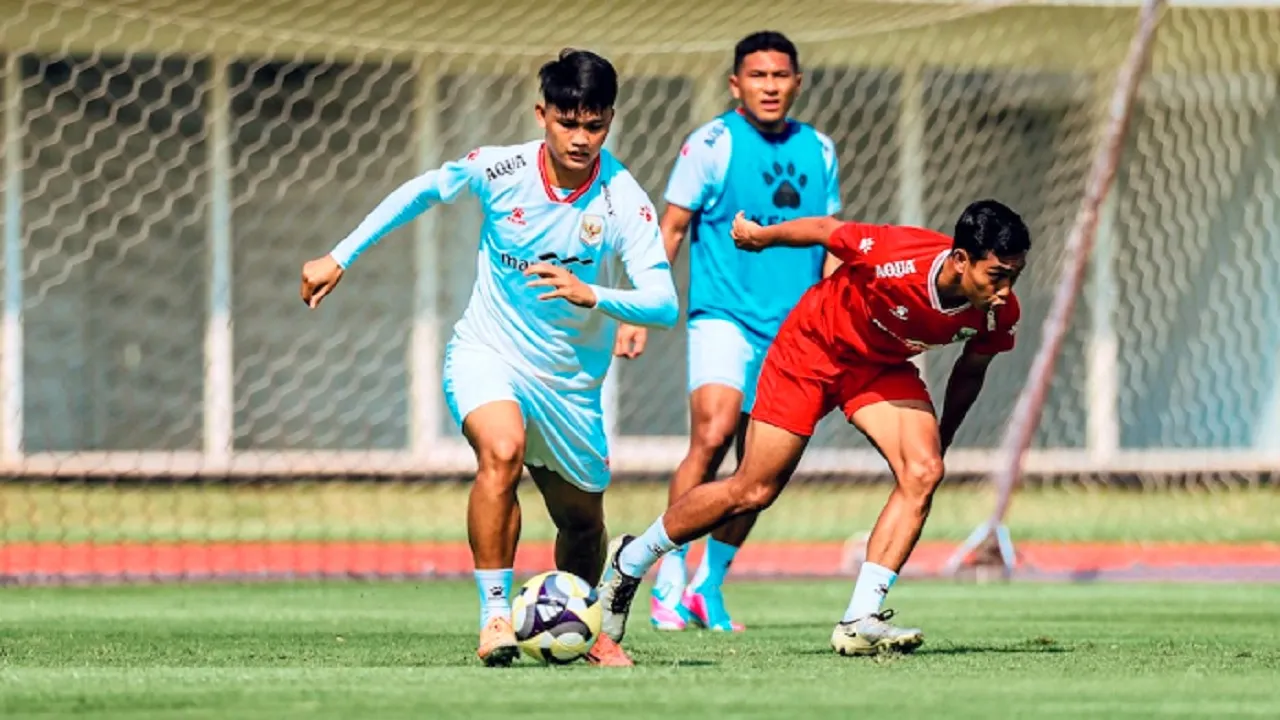 Penyerang Persita Tangerang, Hokky Caraka menjalani pemusatan latihan di timnas Indonesia