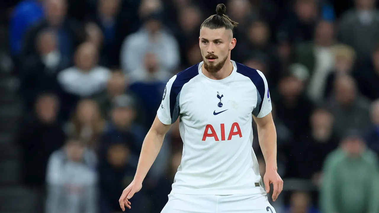 Tottenham Tawarkan Radu Dragusin ke Juventus, Spalletti Masih Ragu