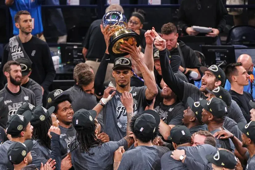 Victor Wembanyama Raih MVP, Spurs Kuasai Wilayah Barat
