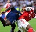Wasit Menanggapi Kontroversi Penalti Arsenal vs PSG