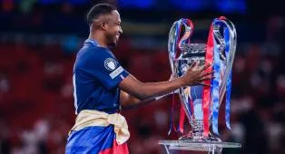 Willian Pacho: Ini Tahun Penuh Pasang Surut, Tapi PSG Sangat Tangguh