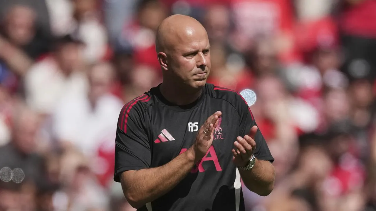 AC Milan Gelar Casting Pelatih: Arne Slot hingga Oliver Glasner