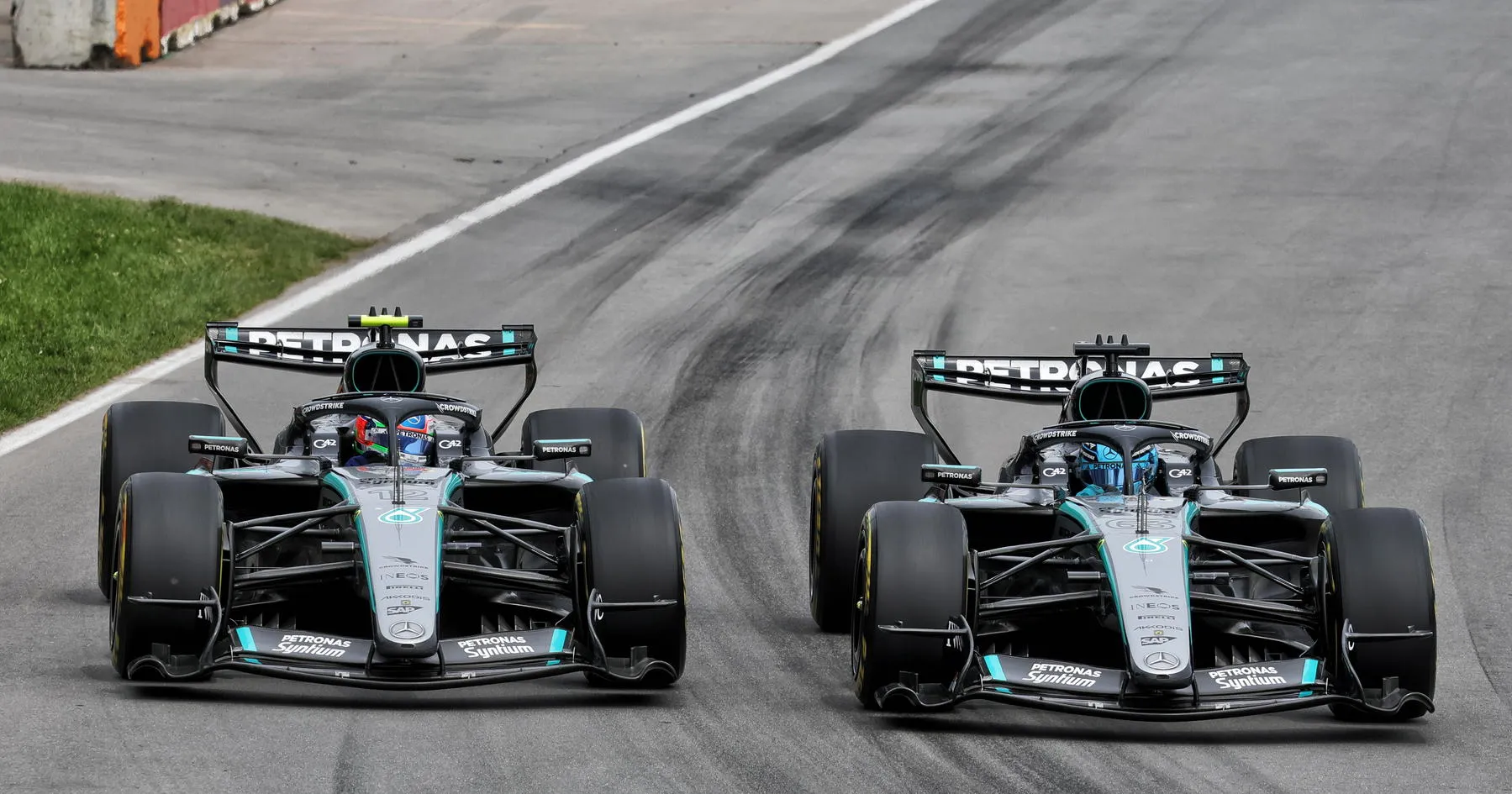 Aturan Baru FIA Berlaku, Celah Mesin Mercedes Ditutup - sumber: (racingnews365)