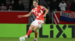 Borussia Dortmund Tawarkan 20 Juta Euro untuk Bujuk Bek Belia Mainz