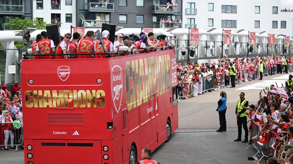 Enam Orang Ditusuk, 24 Ditangkap Usai Parade Arsenal