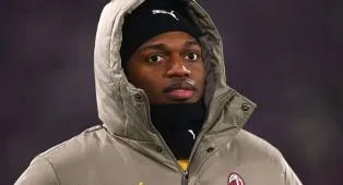 Fenerbahce Tegaskan Rafael Leao Tak Akan Bergabung Meski Ada Ketegangan di Milan