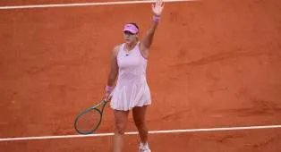 Hasil French Open: Mirra Andreeva Akhiri Mimpi Jil Teichmann Di Paris