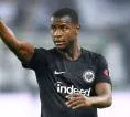 Inter Dirumorkan Bidik Evan N'Dicka, Marotta: Bastoni Belum Minta Pergi