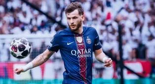 Khvicha Kvaratskhelia Dinobatkan Sebagai Pemain Terbaik UCL 2025-26