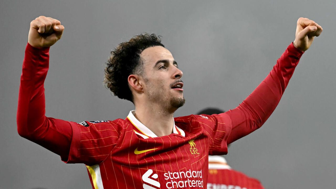 Kirim Perpisahan Untuk Arne Slot, Curtis Jones Makin Kuat ke Inter Milan?