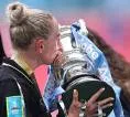 Raih Dua Gelar Domestik, Alex Greenwood Puji Mentalitas Manchester City