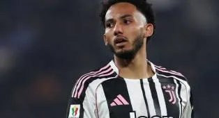 Ravanelli Kritik Kelly: Tak Pantas di Juventus, Lamban dalam Bermain