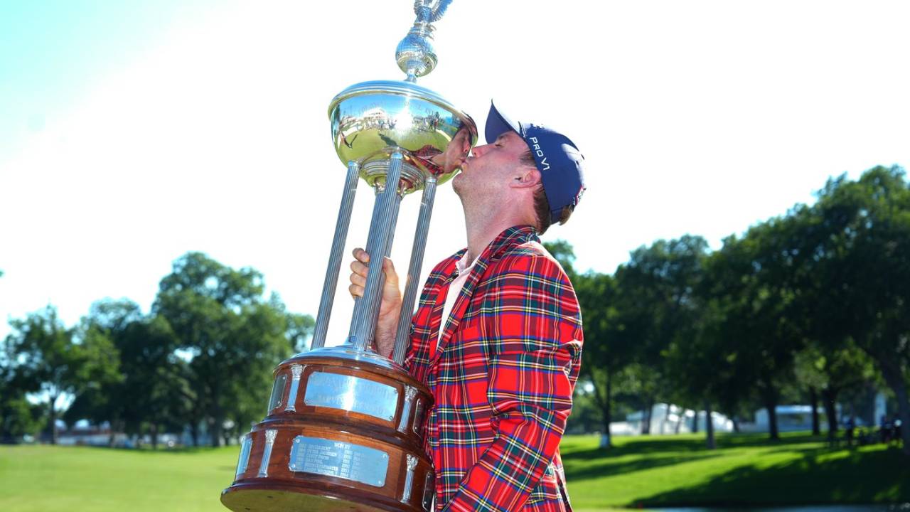 Russell Henley Raih Kemenangan Dramatis di Charles Schwab Challenge