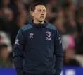 Tolak Bristol City, Tommy Elphick Ikuti Karier Selanjutnya Andoni Iraola?