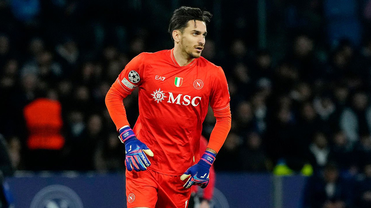 Tottenham Pantau Alex Meret, Agen Segera Bertemu Petinggi Napoli