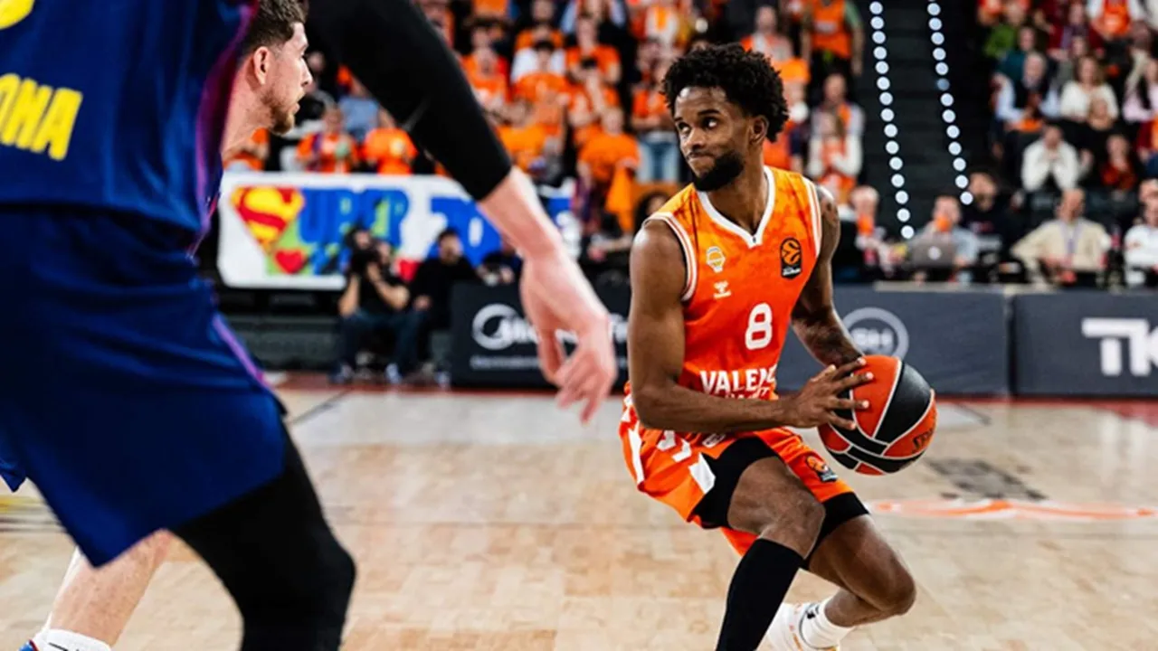 Valencia Basket Menang Telak Melawan Barcelona, Jean Montero Bersinar