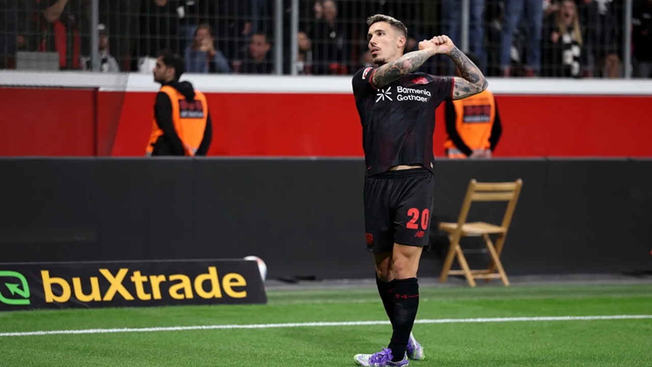 Alejandro Grimaldo Kasih Kode Keras ke Barcelona