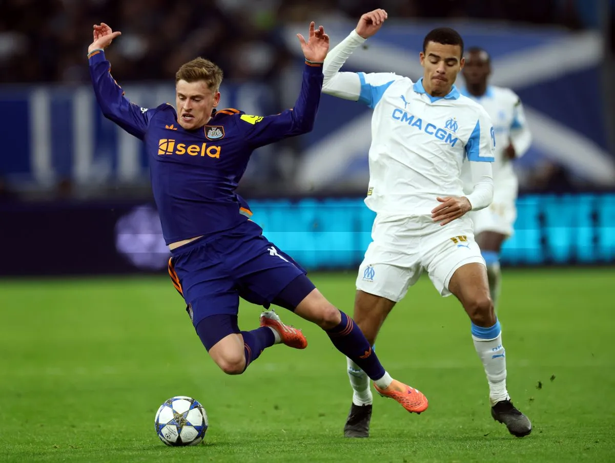 AS Roma Bersaing Ketat dengan Fenerbahce untuk Gaet Greenwood - sumber: (footballitalia)