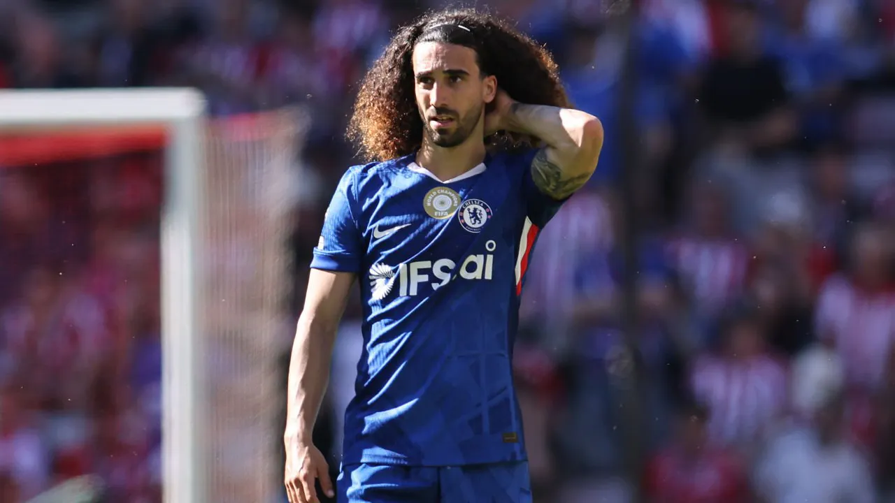Barcelona Tingkatkan Upaya untuk Rekrut Marc Cucurella dari Chelsea