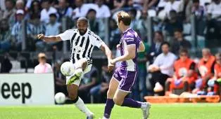 Demi Randal Kolo Muani, Juventus Bisa Jual Gleison Bremer dalam Waktu Dekat