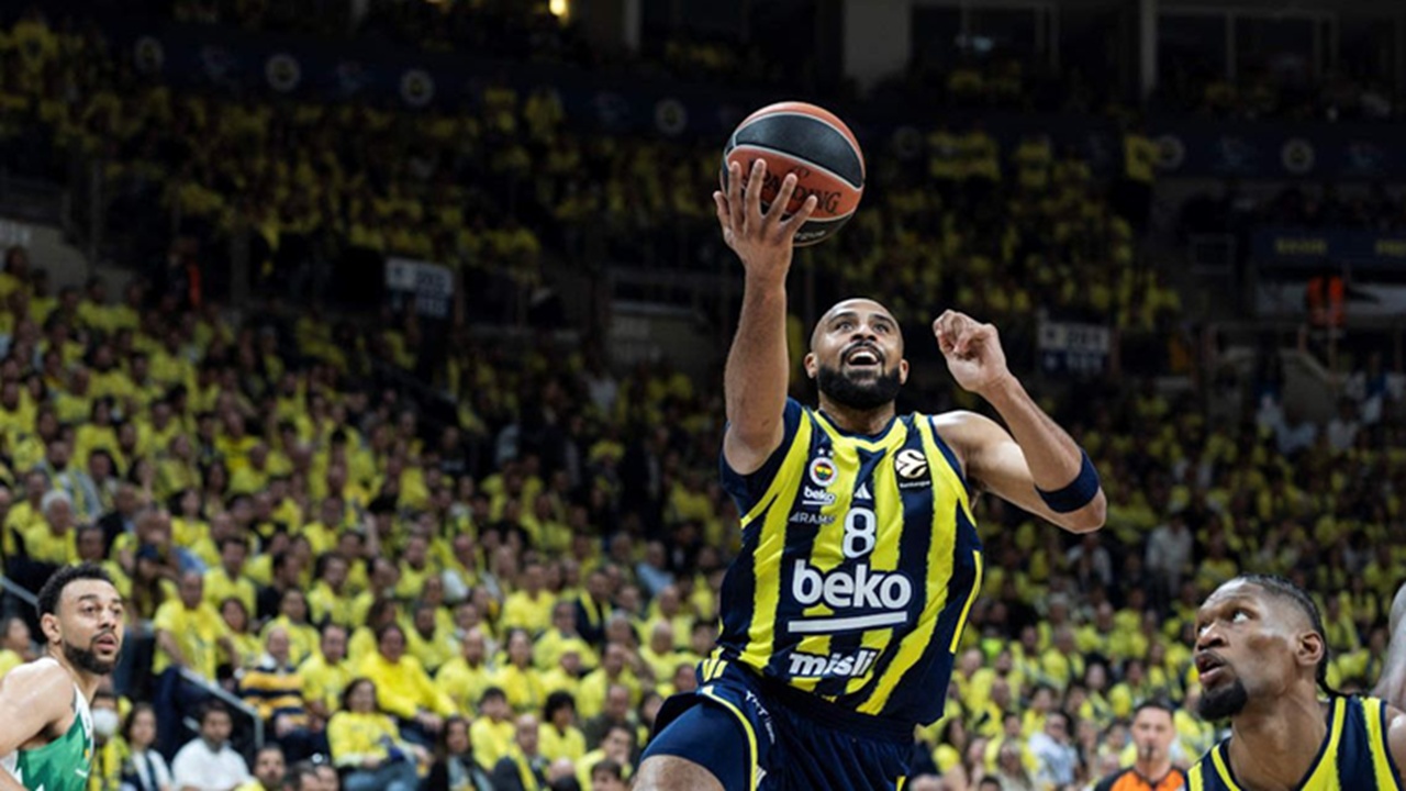 Fenerbahce Beko Bangkit untuk Sudahi Perlawanan Anadolu Efes