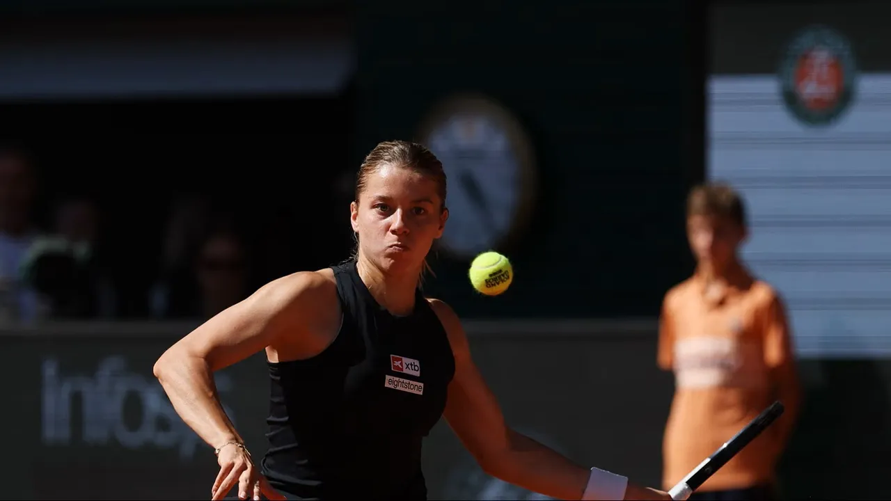 Hasil French Open: Langkah Maja Chwalinska Berlanjut Ke Perempatfinal Di Roland Garros