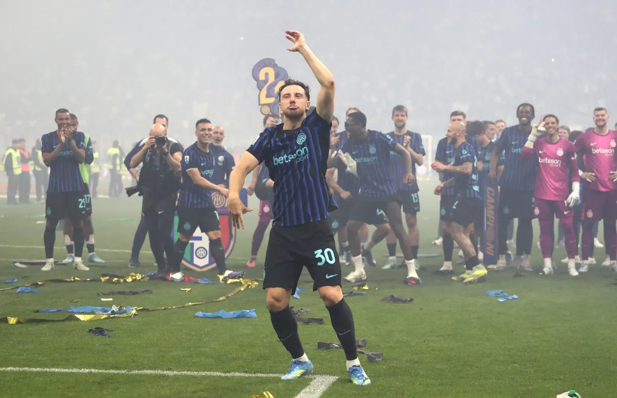 Inter Milan Negosiasikan Kontrak Baru dengan Carlos Augusto