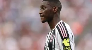 Juventus Dilema: Pilih Kolo Muani atau Coba Lagi Vlahovic?