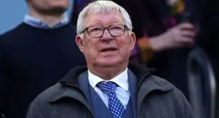 PSG Juara Lagi, Sir Alex Ferguson Sindir Gaya Bermain Arsenal
