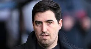 Rencana Transfer Musim Panas Liverpool Terungkap di Tengah Negosiasi Lanjutan dengan Andoni Iraola