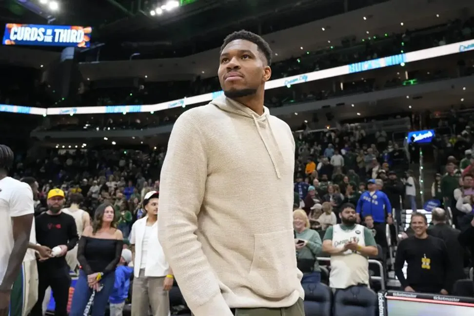 Spekulasi Transfer Giannis Antetokounmpo ke Barat Menguat