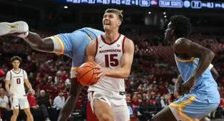 UConn Menambah Kedalaman Skuad dengan Datangkan Elmir Dzafic