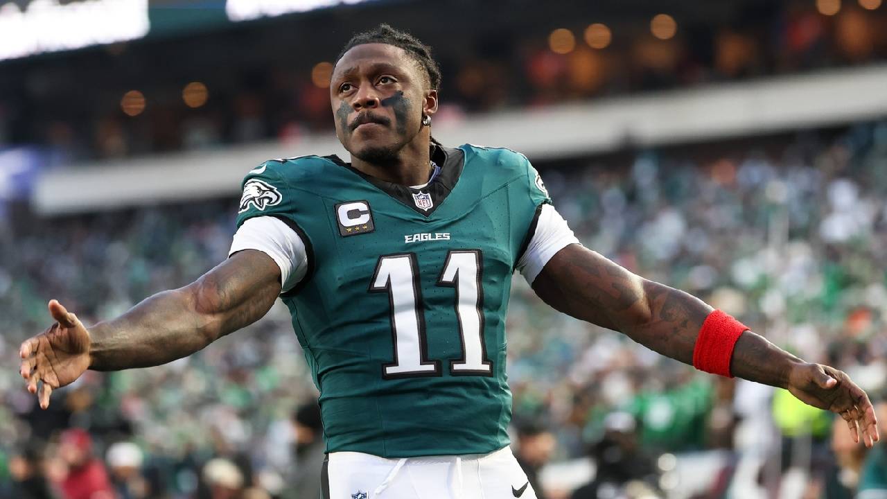 A.J. Brown Pindah ke New England Patriots dalam Pertukaran Dua Pick Draft