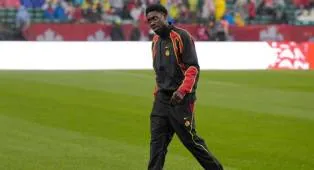 Alphonso Davies Pastikan Absen di Laga Pembuka Piala Dunia 2026