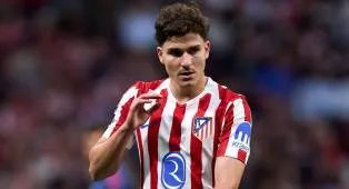 Barcelona Sudah Kunci Kesepakatan dengan Julian Alvarez