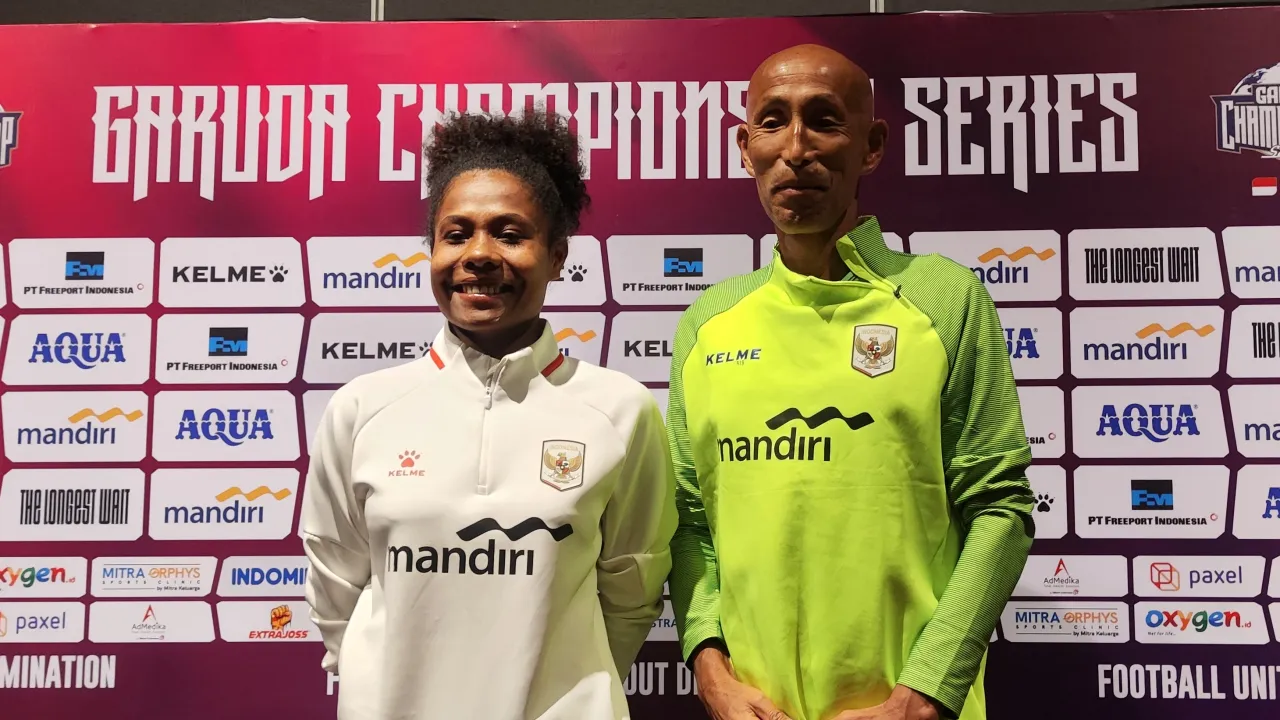 Bek Timnas Putri Indonesia, Remini Rumbewas