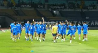 Igor Nantikan Jadwal Resmi Sebelum Kumpulkan Tim Persib